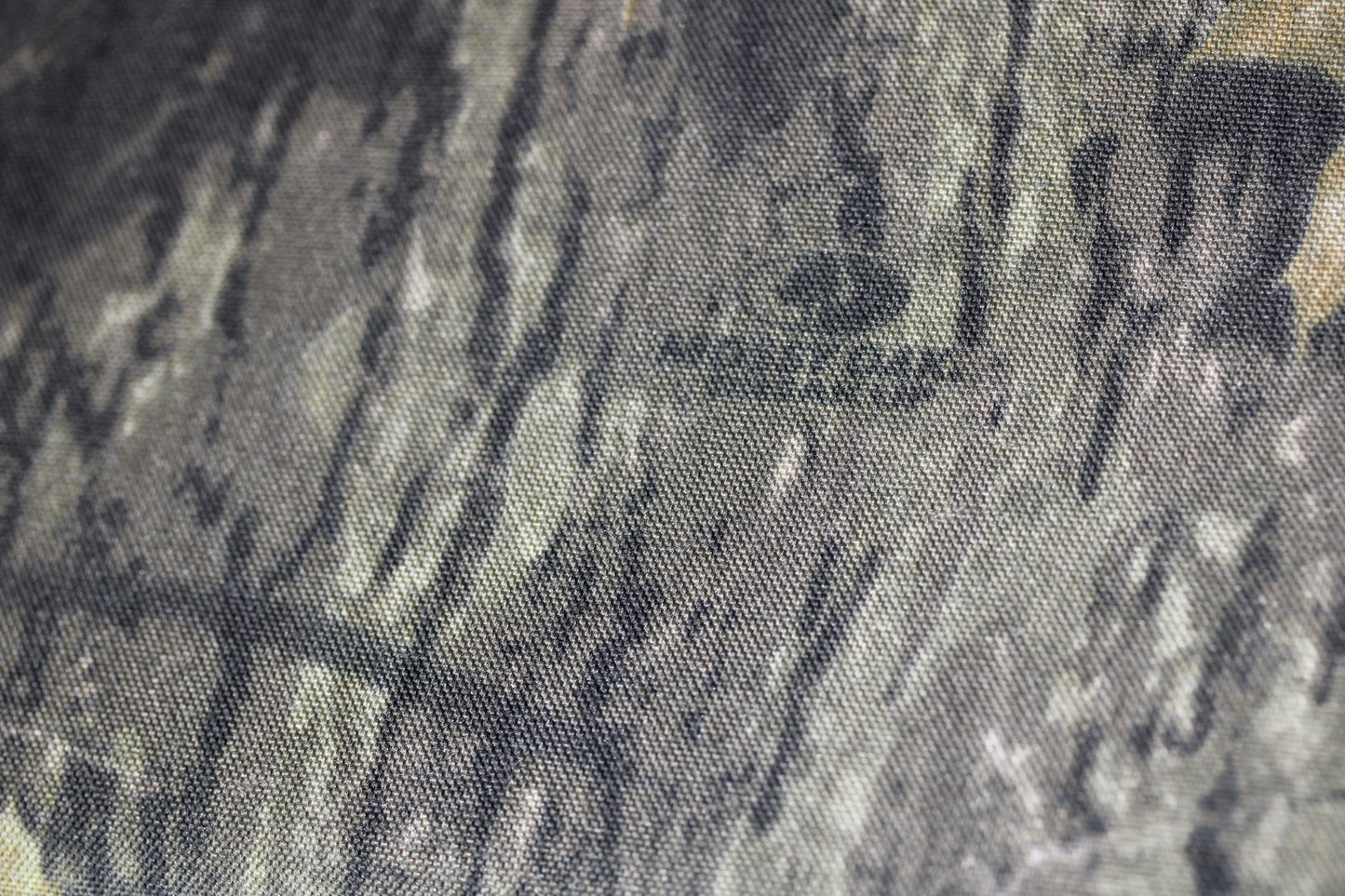 MOSSY OAK BREAK UP 600 DENIER POLYESTER FABRIC CANVAS 62" WIDE 7 OZS BY THE YARD