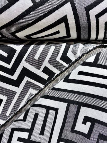 SUNBRELLA BY MILLIKEN BLACK LABERYNTH UPHOLSTERY FABRIC WATER REPELLENT 54" WIDE