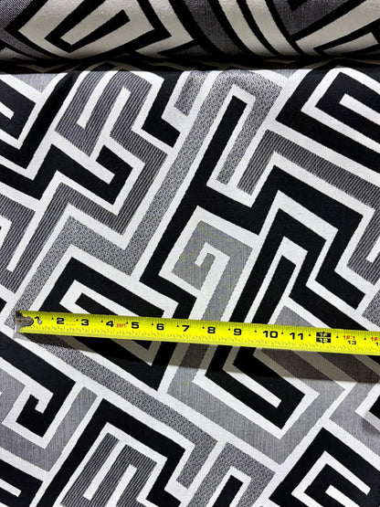 SUNBRELLA BY MILLIKEN BLACK LABERYNTH UPHOLSTERY FABRIC WATER REPELLENT 54" WIDE