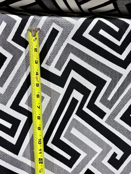 SUNBRELLA BY MILLIKEN BLACK LABERYNTH UPHOLSTERY FABRIC WATER REPELLENT 54" WIDE