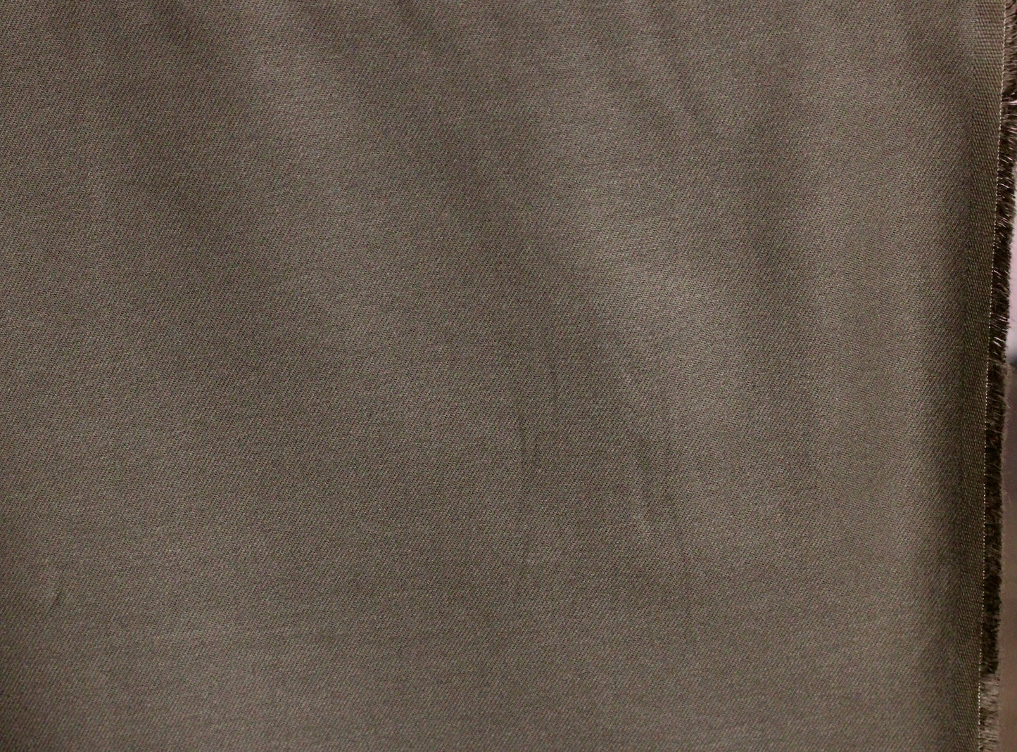 TWILL FABRIC 100% COTTON MADE IN USA COLOR BROWN 7.5 OZS 60" WIDE BY THE YARD