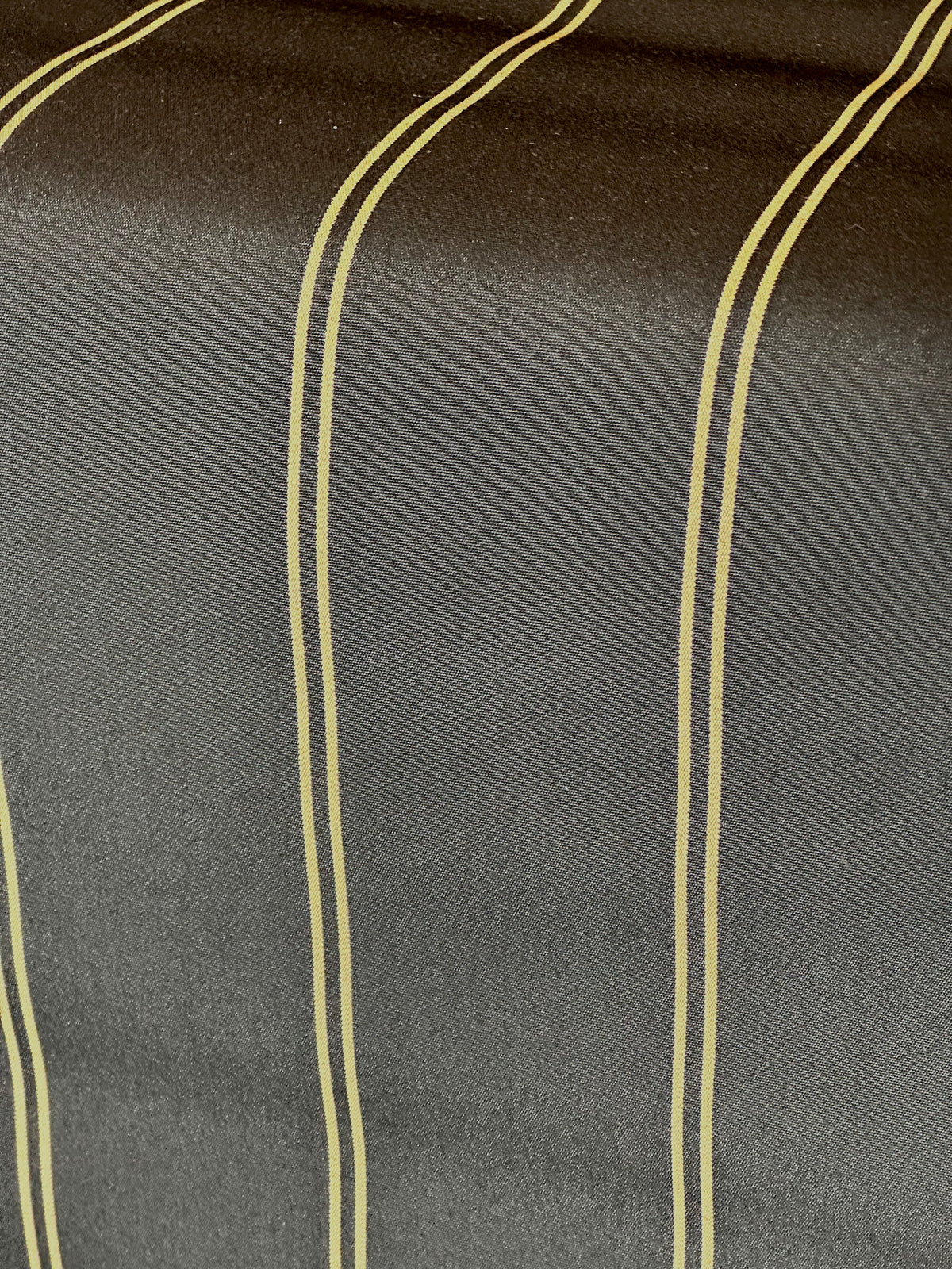 20 YARDS SUNBRELLA SHADE OUTDOOR WATERPROOF FABRIC COOPER BLACK STRIPED 4988-0000 47"