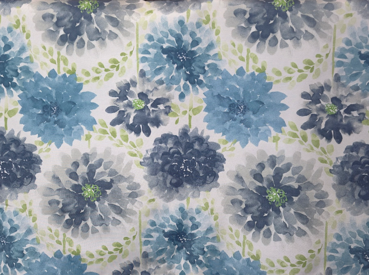 RICHLOOM SOLARIUM GARDENIAS IN COOL FABRIC UPHOLSTERY STAIN UV RESISTANT 55" WIDE BY THE YARD